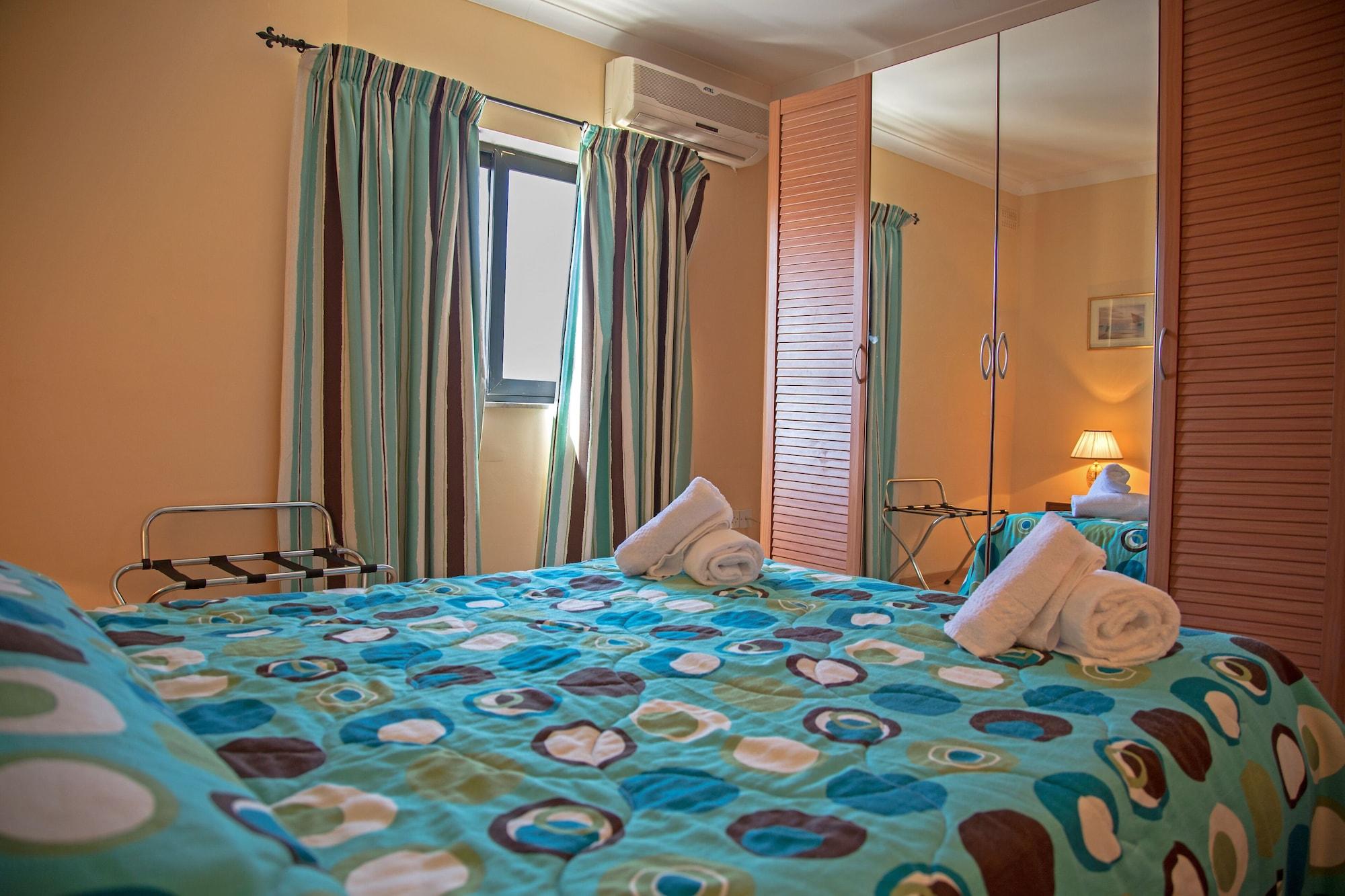 Aparthotel White Dolphin Complex Qawra Exterior foto