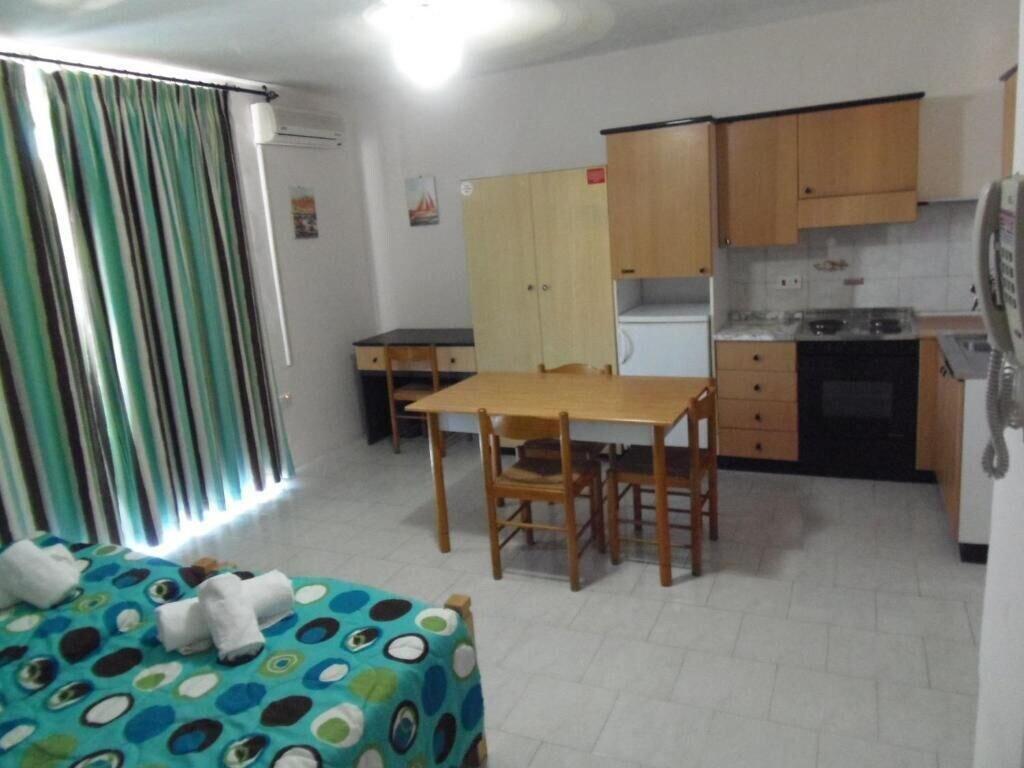 Aparthotel White Dolphin Complex Qawra Exterior foto