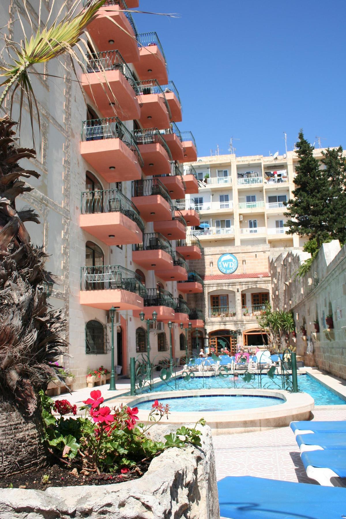 Aparthotel White Dolphin Complex Qawra Exterior foto