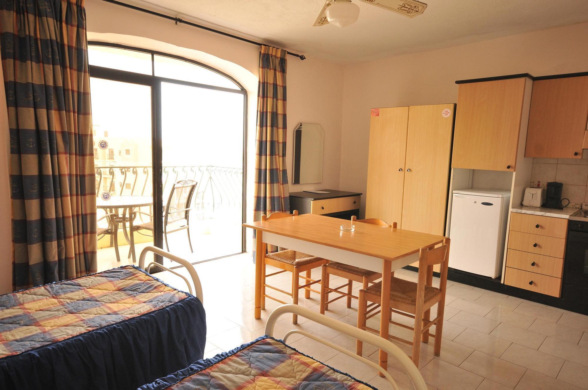 Aparthotel White Dolphin Complex Qawra Exterior foto
