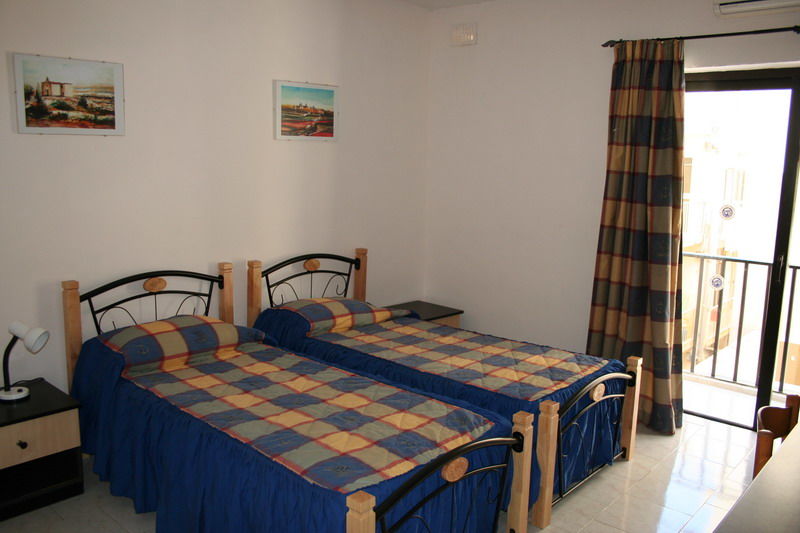 Aparthotel White Dolphin Complex Qawra Exterior foto